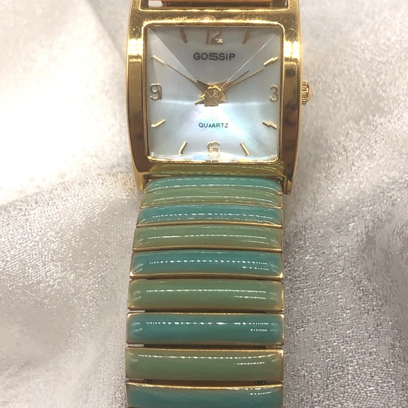 Gossip 1980s Vintage expansion band watch ⌚️good preloved condition WORKS GREAT main image 6